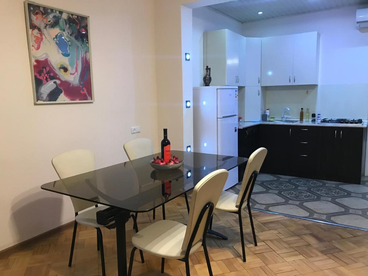 Apartment On Botanikuri Tbilisi Eksteriør billede